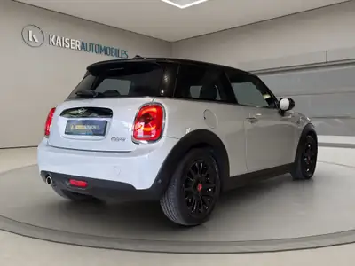 MINI Cooper 3 portes 2018 — Design iconique, faible kilométrage, Pack Pepper — Thumbnail 23