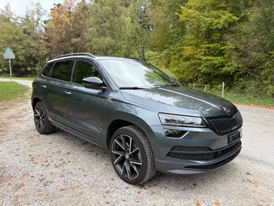Skoda Karoq 2.0 TSI SportLine 4x4 — SUV robuste, 190 ch et transmission DSG — côté