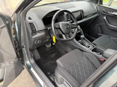 Skoda Karoq 2.0 TSI SportLine 4x4 — SUV robuste, 190 ch et transmission DSG — tableau de bord