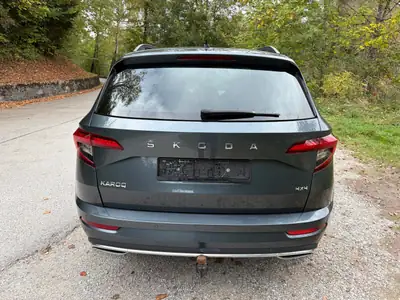 Skoda Karoq 2.0 TSI SportLine 4x4 — SUV robuste, 190 ch et transmission DSG — intérieur