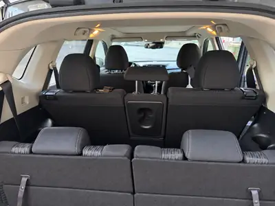 Nissan X-Trail 2.0 dCi Acenta 4x4 — SUV 7 places, diesel efficace, 115'000 km — Thumbnail 8