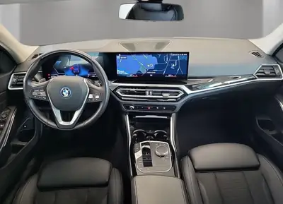 BMW 320e — Berline hybride rechargeable performante, 51 000 km seulement — detail