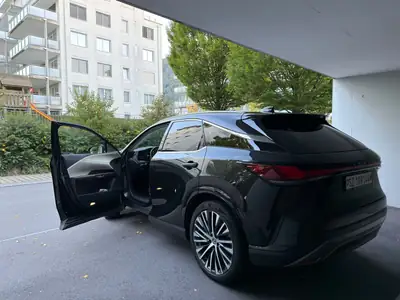 Lexus RX 350h Comfort — SUV hybride premium, 85 000 km seulement — interni