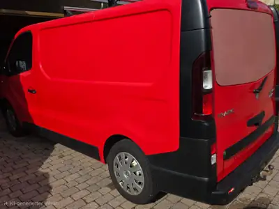Renault Trafic 1.6 dCi 120 TwinTurbo — Utilitaire fiable, 228'000 km, motorisation efficace — side view