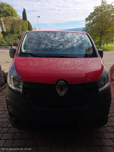 Renault Trafic 1.6 dCi 120 TwinTurbo — Utilitaire fiable, 228'000 km, motorisation efficace — exterior view