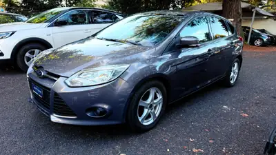 Ford Focus 1.6i VCT Trend PowerShift — Berline compacte fiable, consommation maîtrisée — côté