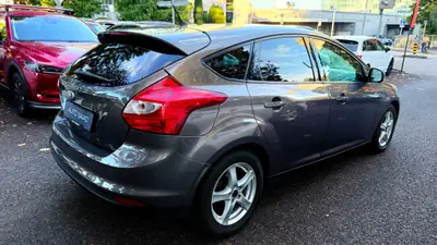 Ford Focus 1.6i VCT Trend PowerShift — Berline compacte fiable, consommation maîtrisée — détail