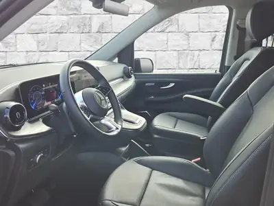 Mercedes-Benz EQV 300 long — Monospace électrique 7 places, facelift 2025 — Miniatur 9