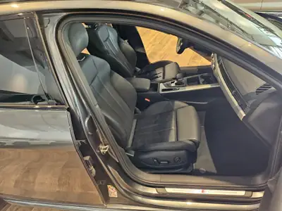 Audi A4 Avant 50 TDI S line — Break premium diesel 286 ch, attelage & toit panoramique — Miniature 18