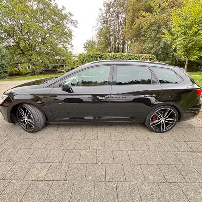 SEAT Leon Cupra 4Drive — 300 ch TSI, break sportif intégral — interior