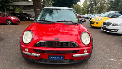 MINI Cooper 2002 — Citadine iconique, moteur fiable, prix attractif — vue extérieure