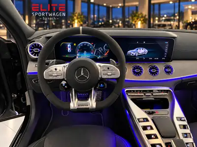 Mercedes-AMG GT 63 S 4Matic+ — V8 biturbo 639 ch, seulement 11'800 km — rear view
