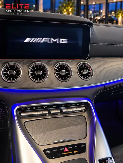 Mercedes-AMG GT 63 S 4Matic+ — V8 biturbo 639 ch, seulement 11'800 km — dashboard