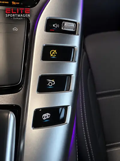Mercedes-AMG GT 63 S 4Matic+ — V8 biturbo 639 ch, seulement 11'800 km — Thumbnail 8