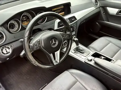 Mercedes-Benz C 180 BlueEfficiency — Berline élégante, consommation maîtrisée, sans sinistre — Miniature 9