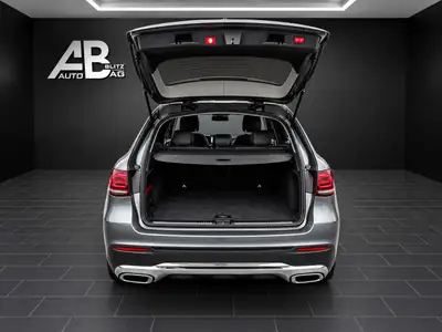 Mercedes-Benz GLC 220 d 4Matic — SUV premium diesel, tout-terrain affûté, facelift 2019 — Miniatura 17
