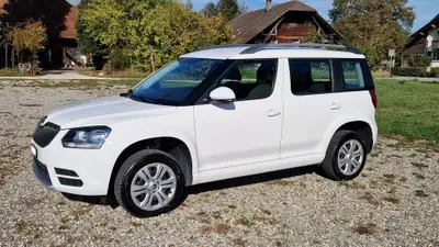 Skoda Yeti 2.0 TDI 110 Active 4x4 — SUV compact robuste, 4 roues motrices et attelage — exterior view