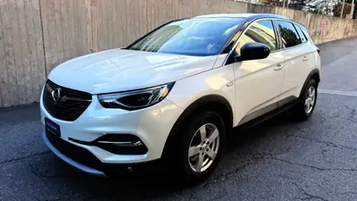 Opel Grandland X 1.2i Excellence — SUV compact automatique, 131'000 km, sans accident — arrière