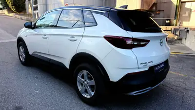 Opel Grandland X 1.2i Excellence — SUV compact automatique, 131'000 km, sans accident — détail