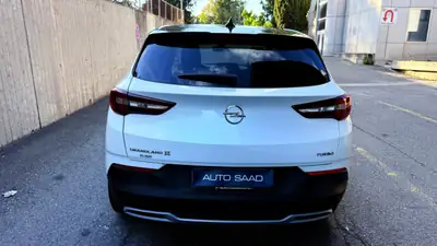 Opel Grandland X 1.2i Excellence — SUV compact automatique, 131'000 km, sans accident — intérieur