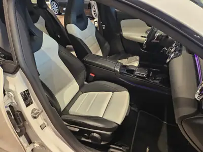 Mercedes-Benz CLA 250 Shooting Brake — Hybride rechargeable 217 ch, design élégant, équipements premium — Miniatur 15