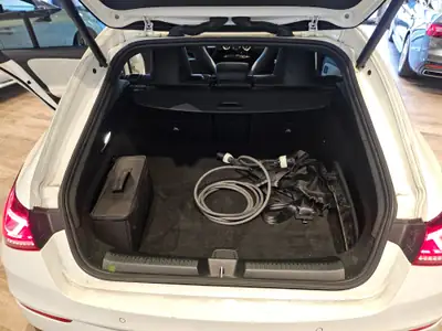 Mercedes-Benz CLA 250 Shooting Brake — Hybride rechargeable 217 ch, design élégant, équipements premium — Miniatur 13