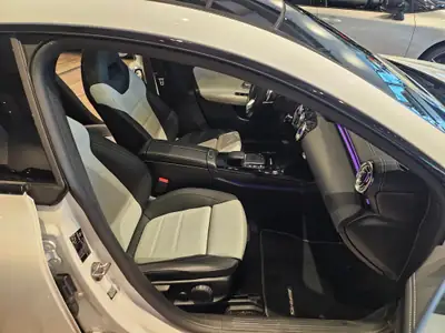 Mercedes-Benz CLA 250 Shooting Brake — Hybride rechargeable 217 ch, design élégant, équipements premium — Miniatur 14