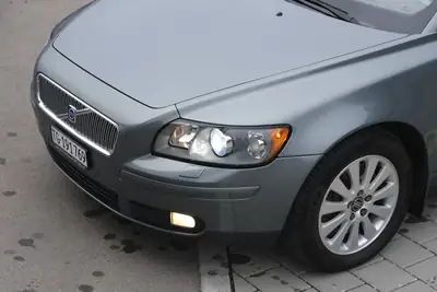 Volvo V50 2.5 T5 Summum — Break robuste, 89 000 km, moteur 5-cylindres régénéré — arrière