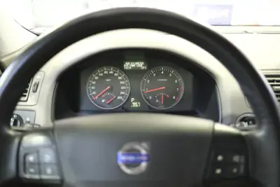 Volvo V50 2.5 T5 Summum — Break robuste, 89 000 km, moteur 5-cylindres régénéré — Miniature 9
