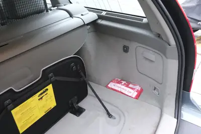 Volvo V50 2.5 T5 Summum — Break robuste, 89 000 km, moteur 5-cylindres régénéré — Miniature 16