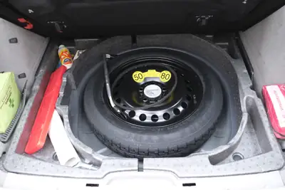 Volvo V50 2.5 T5 Summum — Break robuste, 89 000 km, moteur 5-cylindres régénéré — Miniature 17