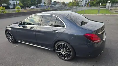 Mercedes-Benz C 250 BlueTec AMG Line — Diesel performant, 4x4 intégral et équipement premium — rear view