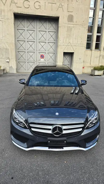 Mercedes-Benz C 250 BlueTec AMG Line — Diesel performant, 4x4 intégral et équipement premium — side view