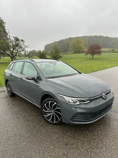 VW Golf 2.0 TDI Life DSG — Break économique, 150 ch et boîte auto — Außenansicht