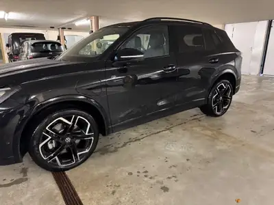 VW Tiguan 1.5 TSI PHEV R-Line — SUV hybride rechargeable, 28'000 km seulement — Innenraum