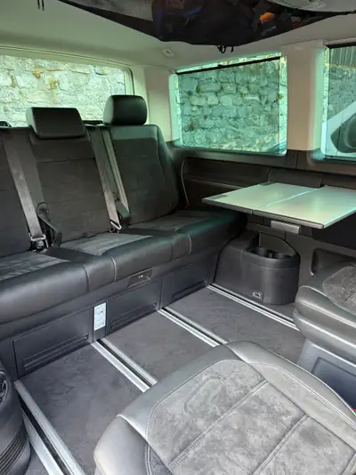 VW T6 Multivan Generation Six — Monospace 7 places diesel, 221'000 km — Miniature 9