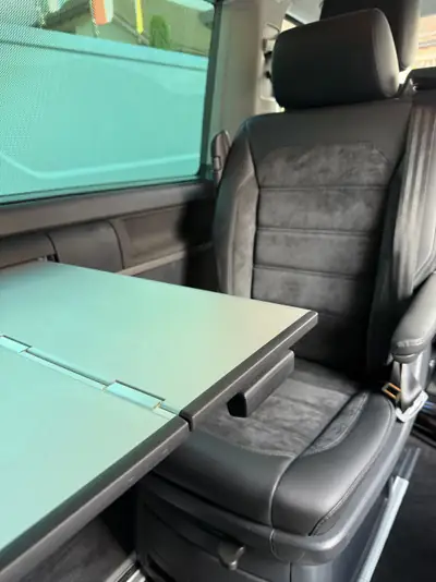 VW T6 Multivan Generation Six — Monospace 7 places diesel, 221'000 km — Miniature 11