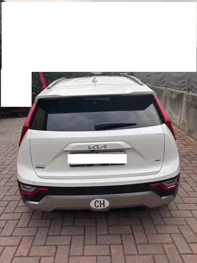 Kia Niro 1.6 GDi Hybrid Style 2024 — SUV compact hybride, 32 500 km seulement — rear view