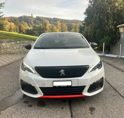 Peugeot 308 1.6 PureTech GTi — Sportivité et efficacité énergétique — Seitenansicht