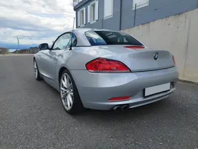 BMW Z4 sDrive 2.3i — Cabriolet sportif 204 ch, entretien BMW certifié — side view