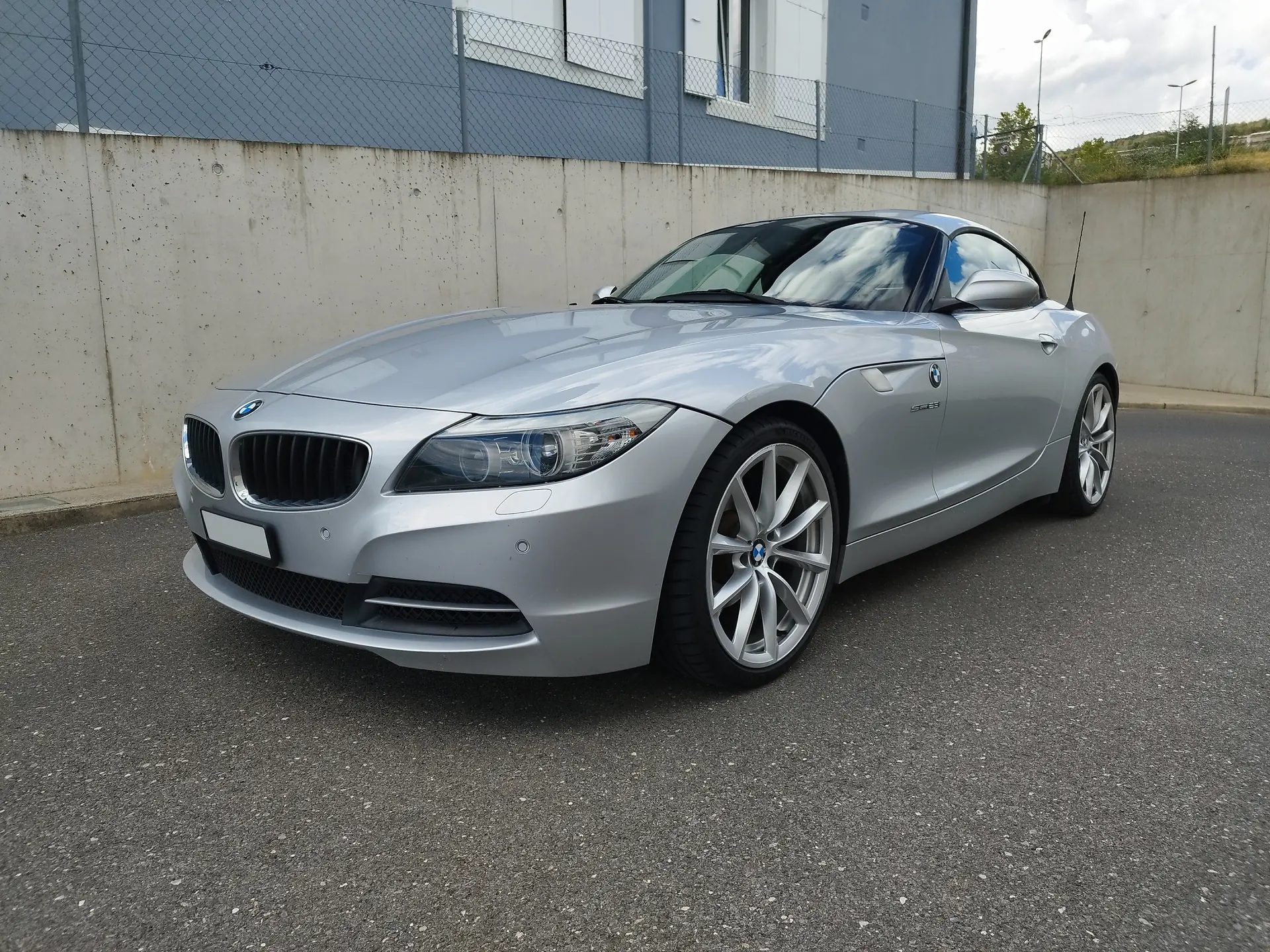 BMW Z4 sDrive 2.3i — Cabriolet sportif 204 ch, entretien BMW certifié