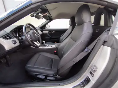 BMW Z4 sDrive 2.3i — Cabriolet sportif 204 ch, entretien BMW certifié — dashboard