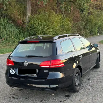 VW Passat 2.0 TDI 140 — Break robuste, diesel économe et 130 000 km seulement — côté