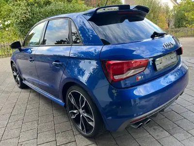 Audi S1 2.0 TFSI Quattro — Compacte sportive 231 ch, très basse kilométrage — vista posteriore