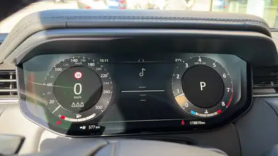 Range Rover Sport 4.4 V8 Autobiography — Puissance brute et prestige britannique — Miniatura 7