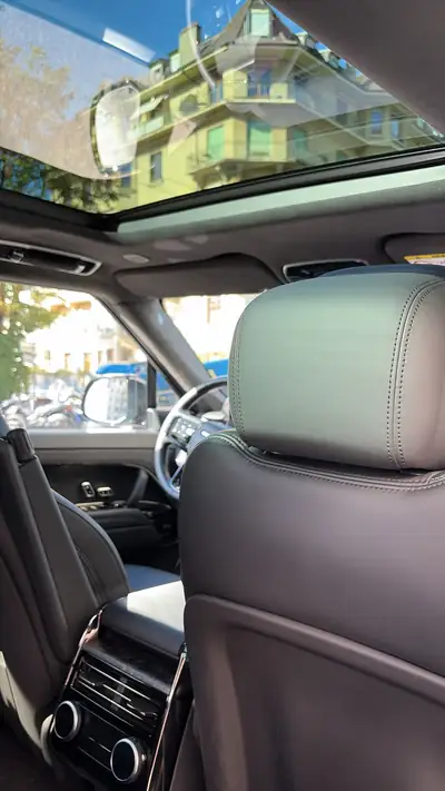 Range Rover Sport 4.4 V8 Autobiography — Puissance brute et prestige britannique — Miniatura 12