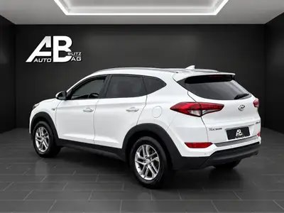 Hyundai Tucson 1.7 CRDI Origo DCT7 — SUV fiable diesel, sans sinistre — vista posteriore