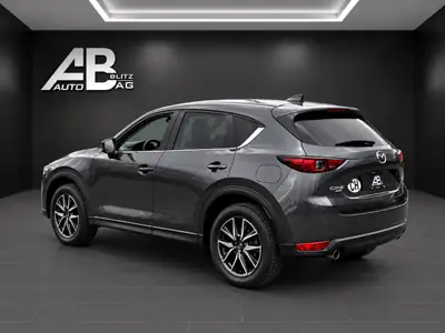 Mazda CX-5 SKYACTIV-G 194 — 4x4 AWD automatique, entretien constructeur — vista posteriore