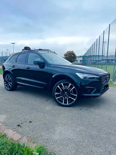 Volvo XC60 2.0 T8 TE R-Design eAWD — Hybride rechargeable premium, 85'000 km — side view