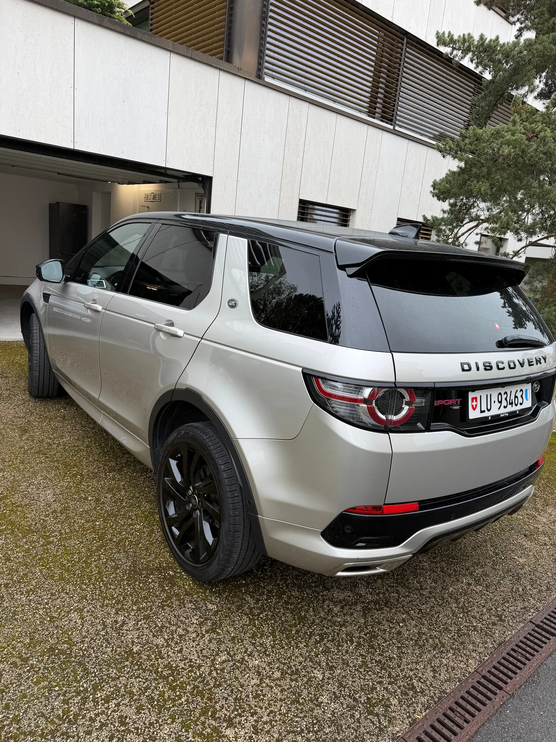 Land Rover Discovery Sport 2017 occasion Meggen — 3